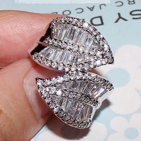 White sapphire cocktail ring - Picture 2 of 4